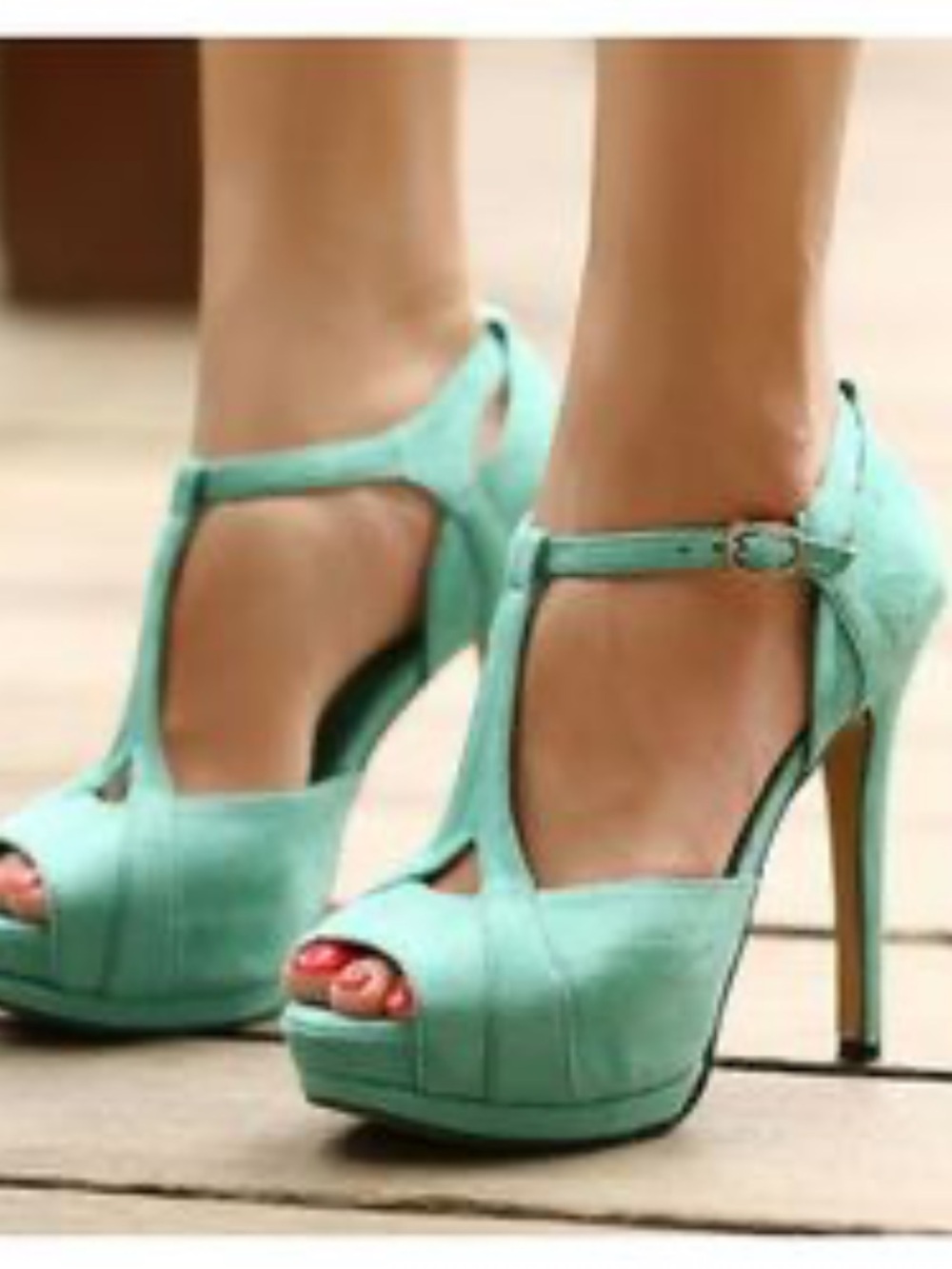 Guess Mint Green T-Strap Peep-Toe Platform Heels